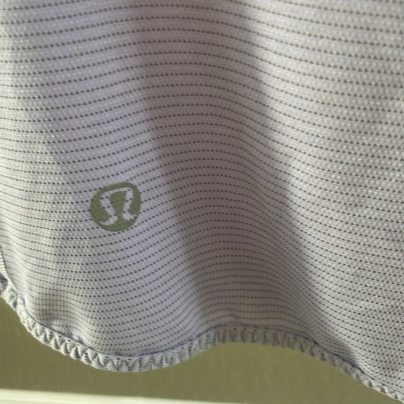 Lululemon run fast track light purple top in size medium - Picture 8 of 9